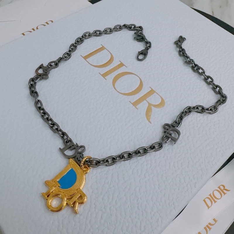chr1st1an D10r necklaces